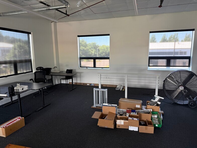 More Photos Of 4055 S Grant St, Washougal Industrial For Sale