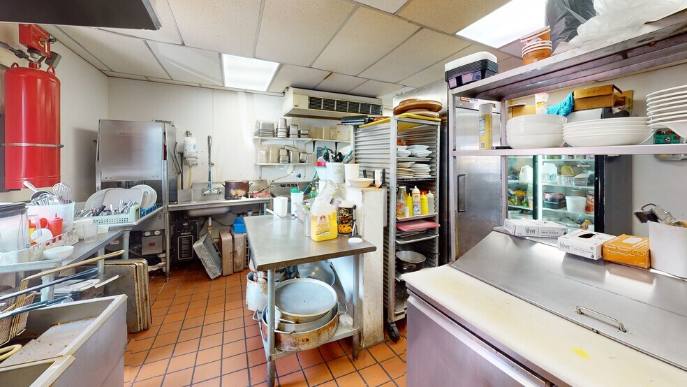 More Photos Of 233 Main St, Nashua Restaurant For Lease