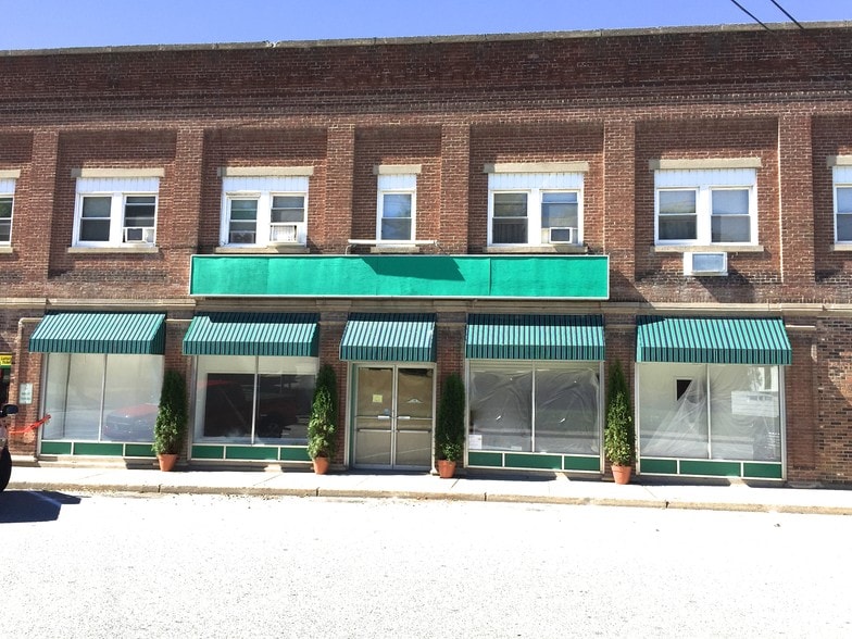 More Photos Of 91 Main St, Franklin Apartments For Lease