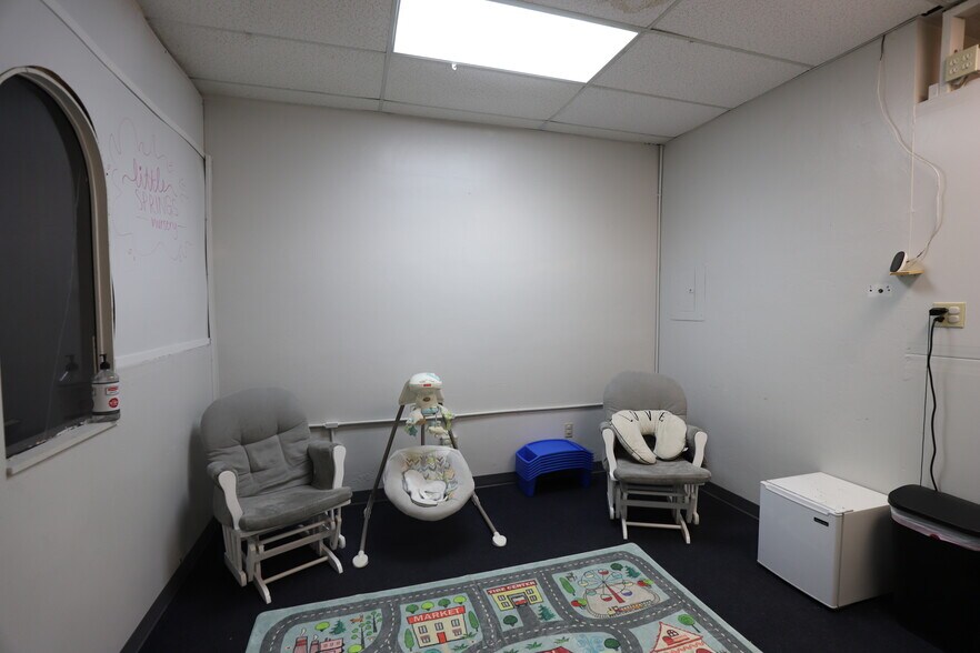 More Photos Of 23352 NW 186th Ave, High Springs Storefront Retail Office For Lease