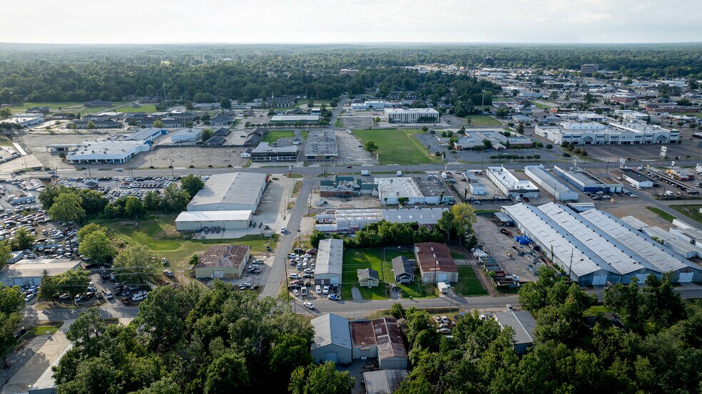 More Photos Of 1401 Pine St, Monroe Industrial For Sale