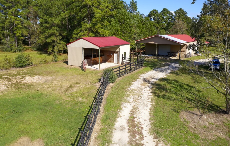 More Photos Of 16259 FM 149, Montgomery Light Manufacturing For Sale