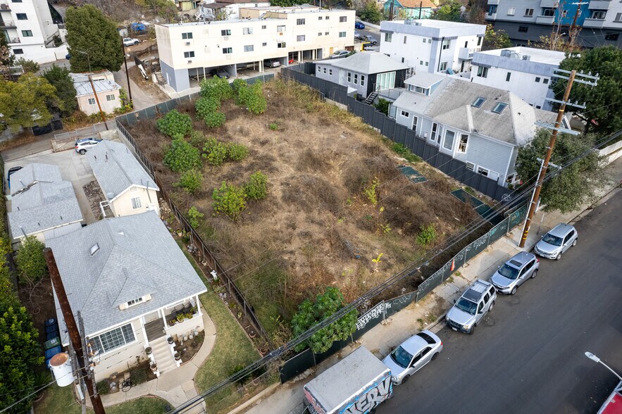 More Photos Of 1411 W Court St, Los Angeles Land For Sale
