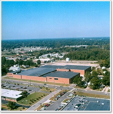 More Photos Of 905 Herring Ave, Wilson Manufacturing For Lease
