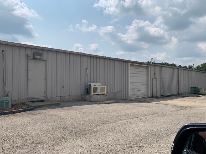 More Photos Of 502 Wilmont Dr, Mount Sterling Light Manufacturing For Lease
