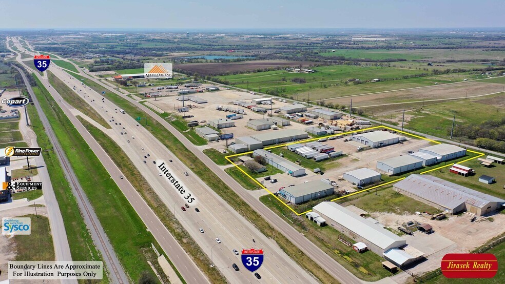 More Photos Of 7766 N Interstate Hwy 35, Temple Warehouse For Lease