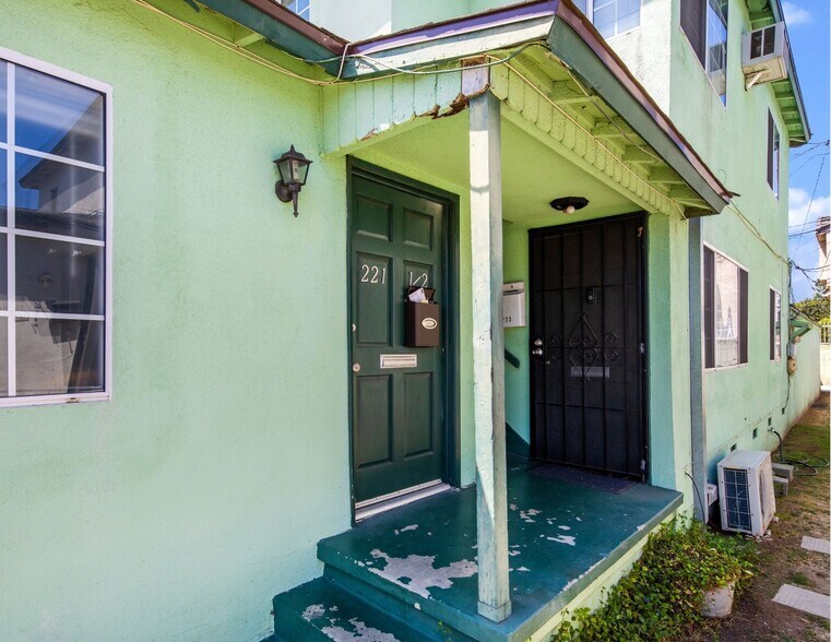 More Photos Of 221 S Bushnell Ave, Alhambra Multifamily For Sale