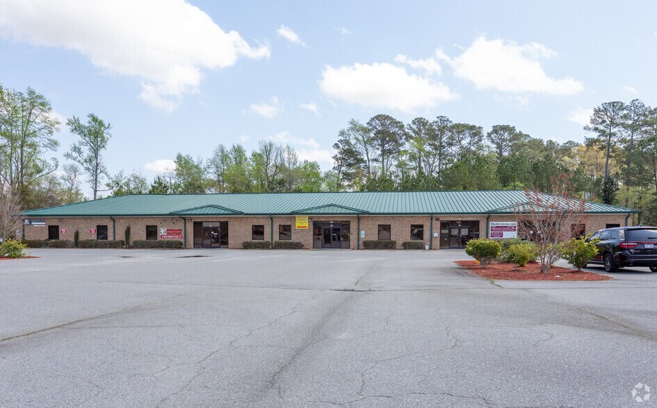 More Photos Of 721 Tilghman Dr, Dunn Medical For Lease