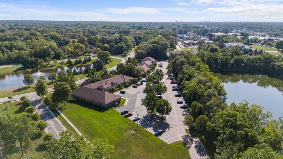 More Photos Of 7311 Crossleigh Ct, Toledo Office For Sale