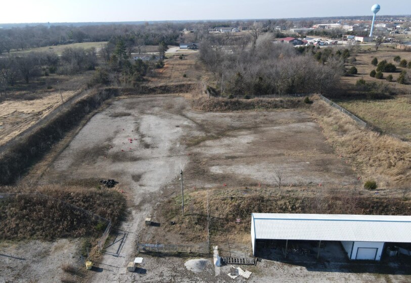 More Photos Of 302 Thunder Rd, Duenweg Warehouse For Lease