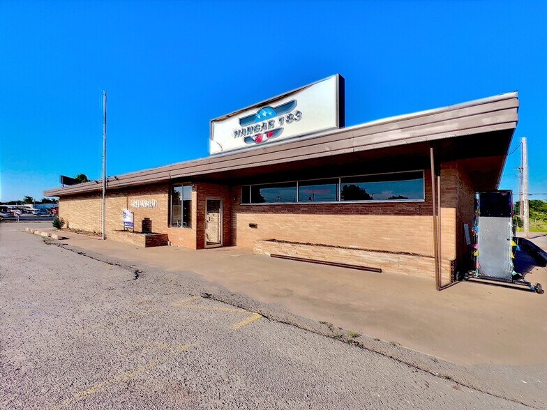 More Photos Of 1120 S 10th St, Frederick Restaurant For Sale