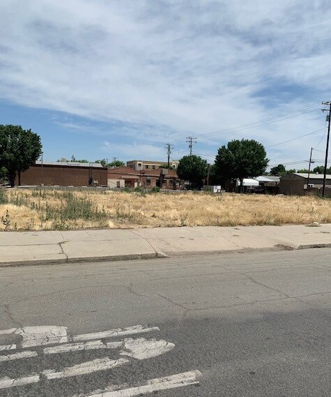 More Photos Of 190 S Elmwood Ave, Lindsay Land For Sale