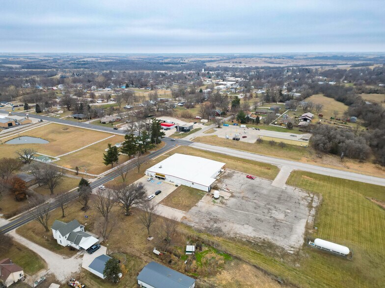 More Photos Of 1700 Bent St, Bedford Storefront For Sale