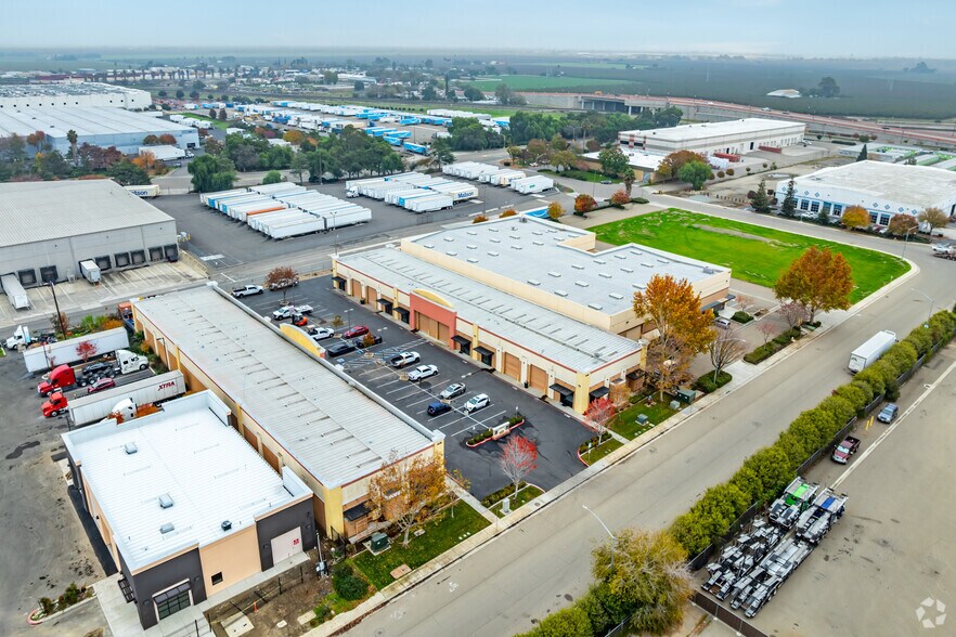 More Photos Of 1416 Mariani Ct, Tracy Warehouse For Sale