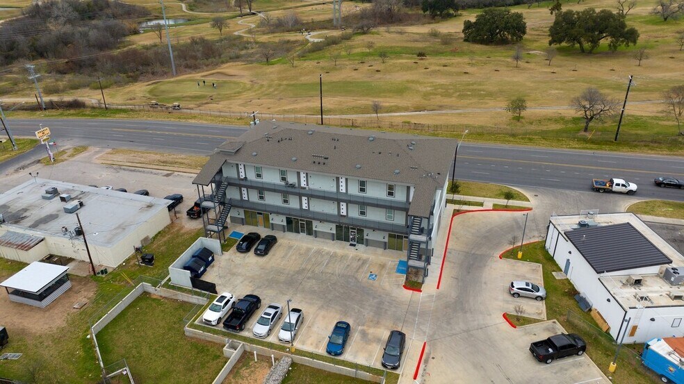 More Photos Of 4507 E Martin Luther King Jr Blvd, Austin Apartments For Sale