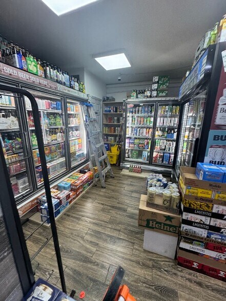 More Photos Of 236 16th St, Brooklyn Storefront Retail Residential For Sale