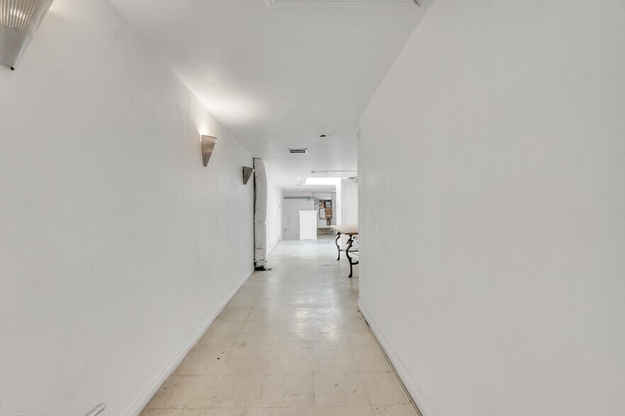 More Photos Of 7176 W Sunset Blvd, Los Angeles Storefront Retail Office For Sale