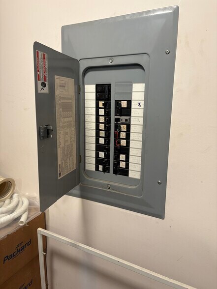 More Photos Of 201 Daniel Shays Hwy, Athol Flex For Sale