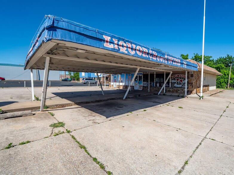 More Photos Of 400 S Air Depot Blvd, Oklahoma City Freestanding For Sale