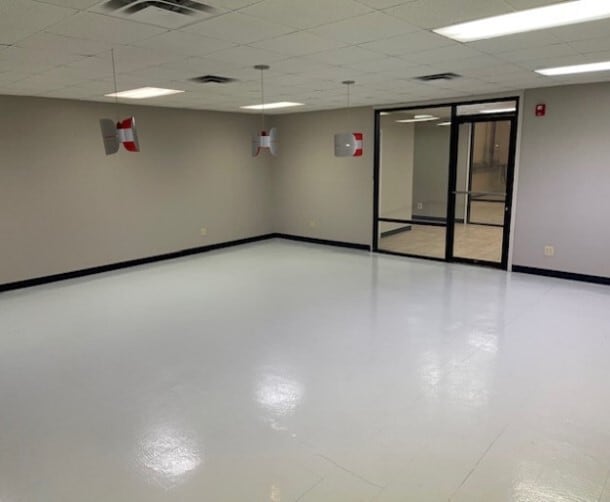 More Photos Of 1428 W Henry St, Indianapolis Manufacturing For Lease