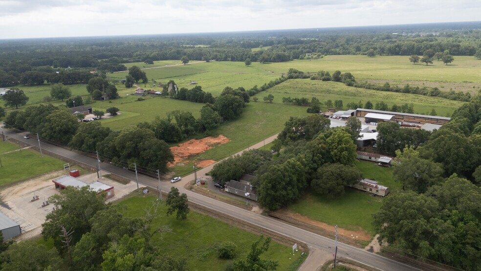 More Photos Of 53517 Harvest Ln, Loranger Office For Sale