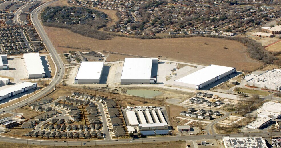 More Photos Of 5935 Eisenhauer Rd, San Antonio Warehouse For Lease