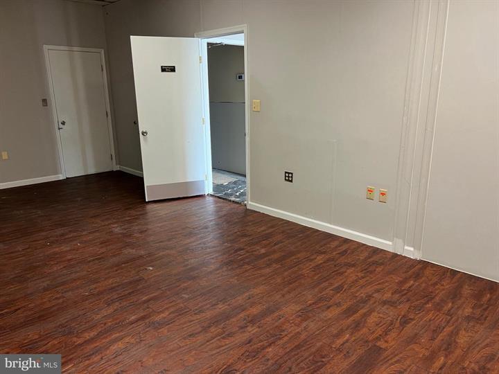 More Photos Of 6404 Telegraph Rd, Alexandria Freestanding For Lease