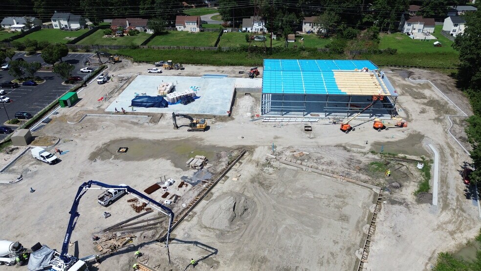 More Photos Of 1050 University Blvd, Portsmouth Light Distribution For Lease