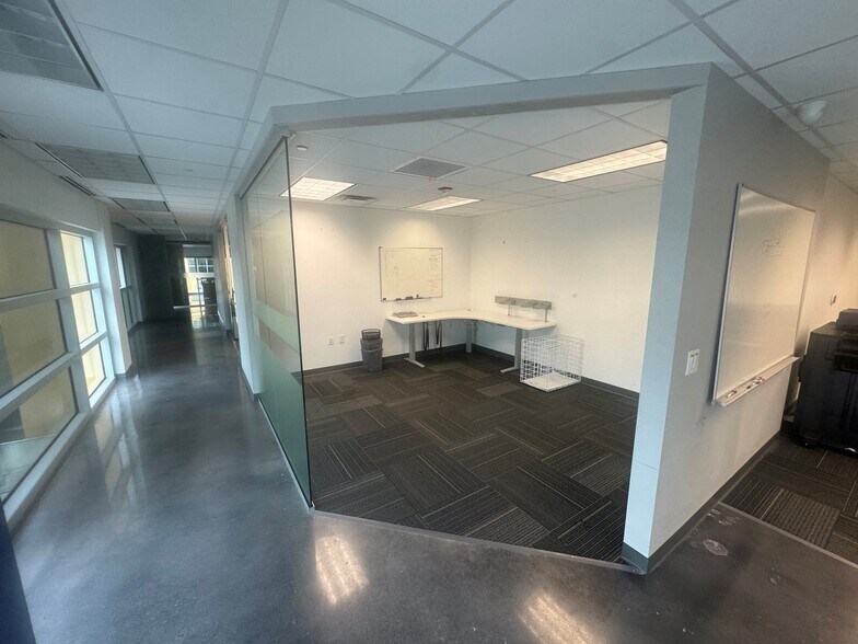 More Photos Of 1208 E Kennedy Blvd, Tampa Apartments For Lease