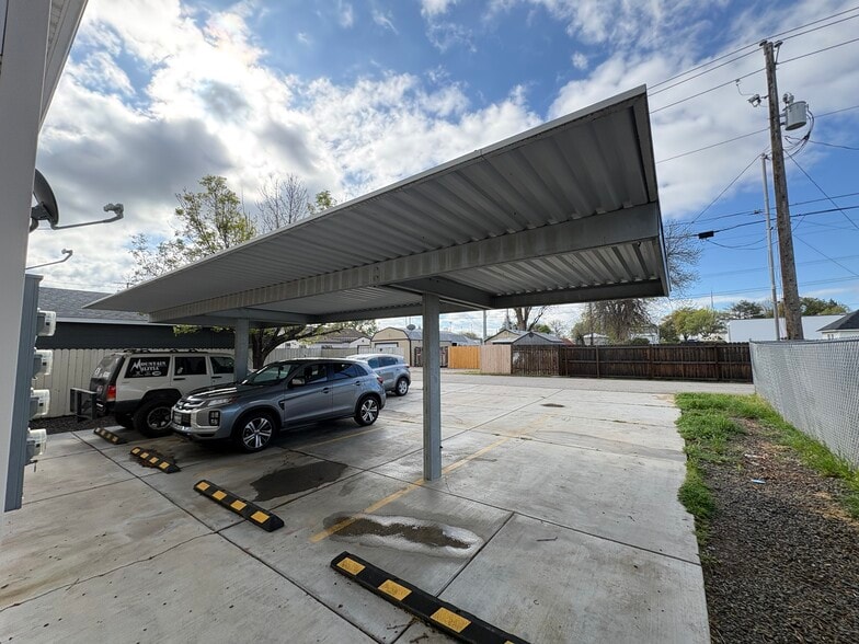 More Photos Of 119 E King St, Meridian Apartments For Sale