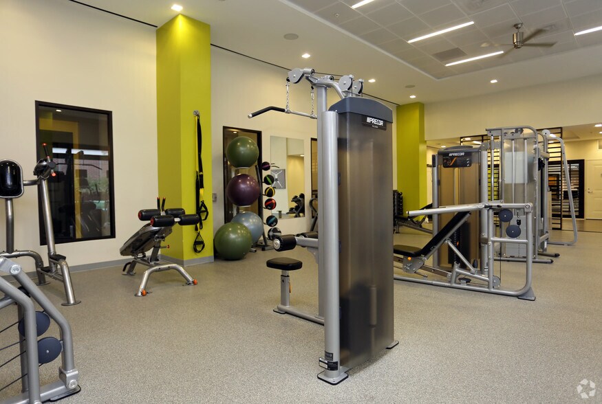 More Photos Of 101 N Wolfe St, Baltimore Apartments For Lease