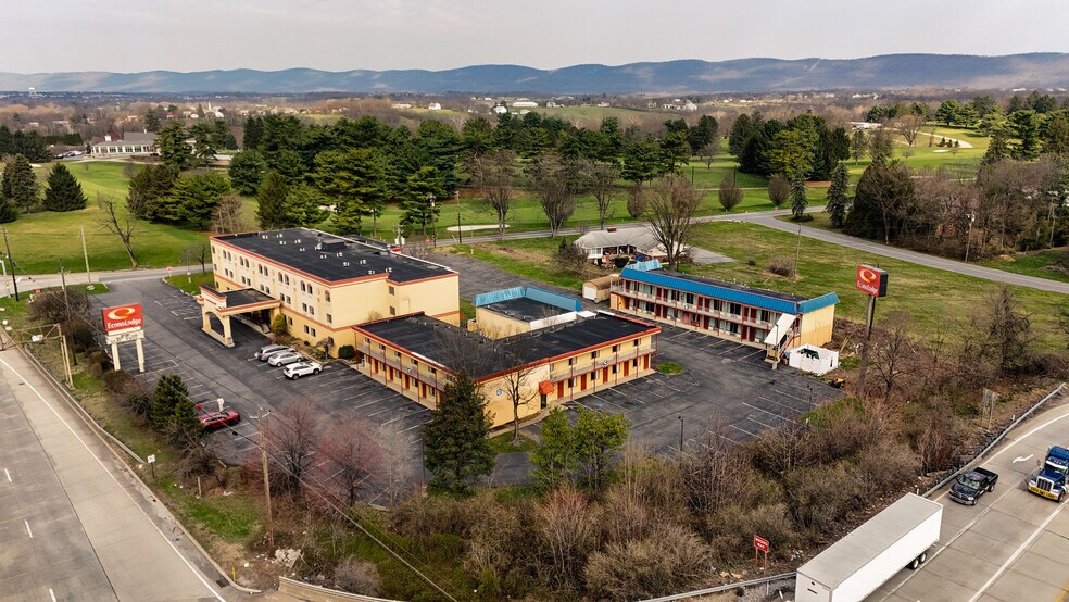 More Photos Of 1252 Harrisburg Pike, Carlisle Hotel For Sale