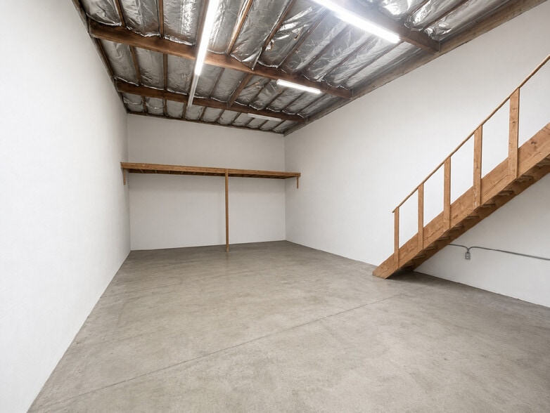 More Photos Of 935 Bailey Ct, San Marcos Service For Lease