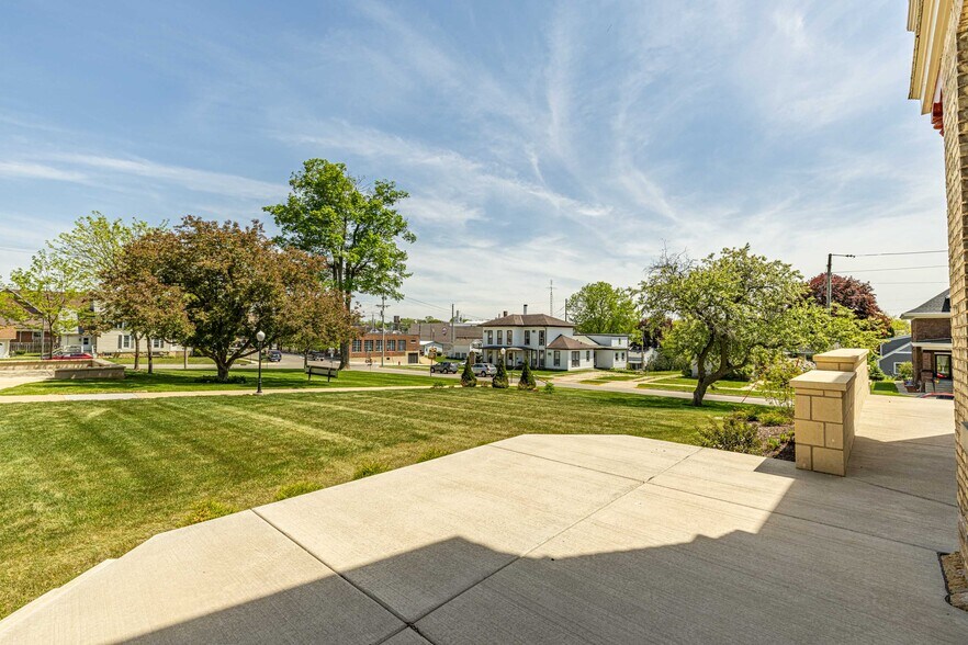 More Photos Of 1303 11th St, Monroe Storefront Retail Office For Lease