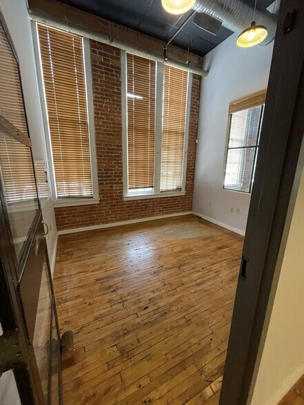 More Photos Of 241 E 4th St, Frederick Loft Creative Space For Sale
