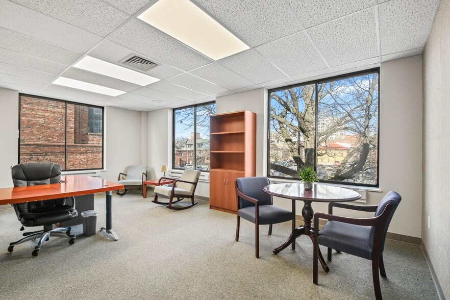 More Photos Of 10 W Northampton St, Wilkes-Barre Storefront For Sale