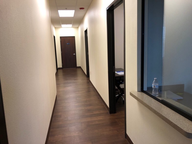 More Photos Of 1701 Walter Holiday Dr, Cleburne Medical For Lease