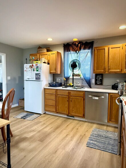 More Photos Of 361-369 Broad St, Waverly Apartments For Sale