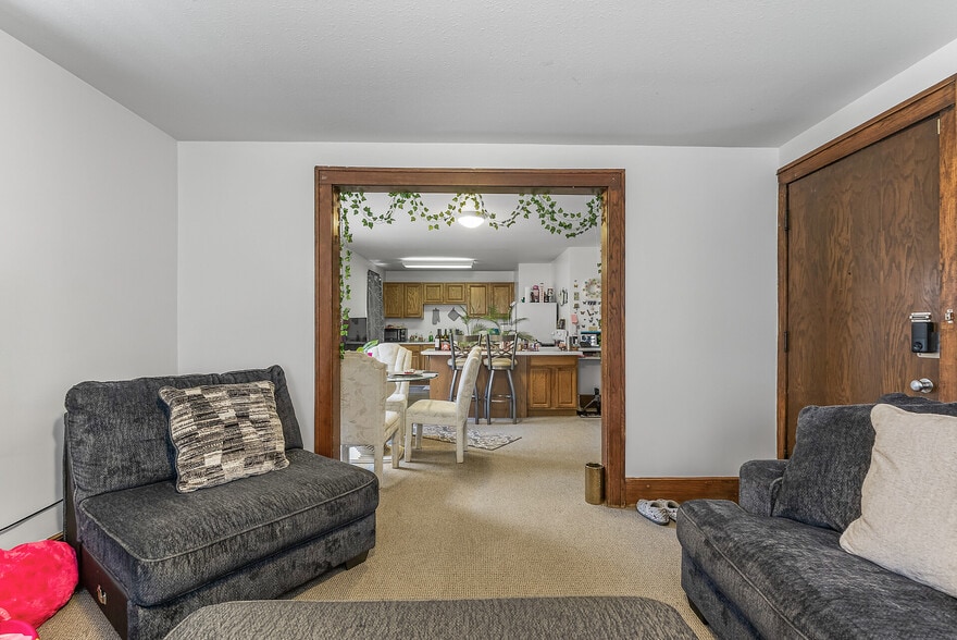 More Photos Of 1232 Marshall Ave, Saint Paul Apartments For Sale