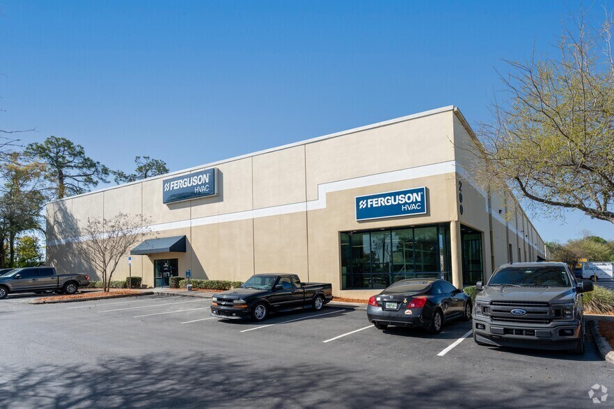 More Photos Of 7380 Philips Hwy, Jacksonville Unknown For Lease