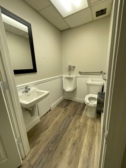 More Photos Of 3150 Florence Rd, Powder Springs Flex For Lease