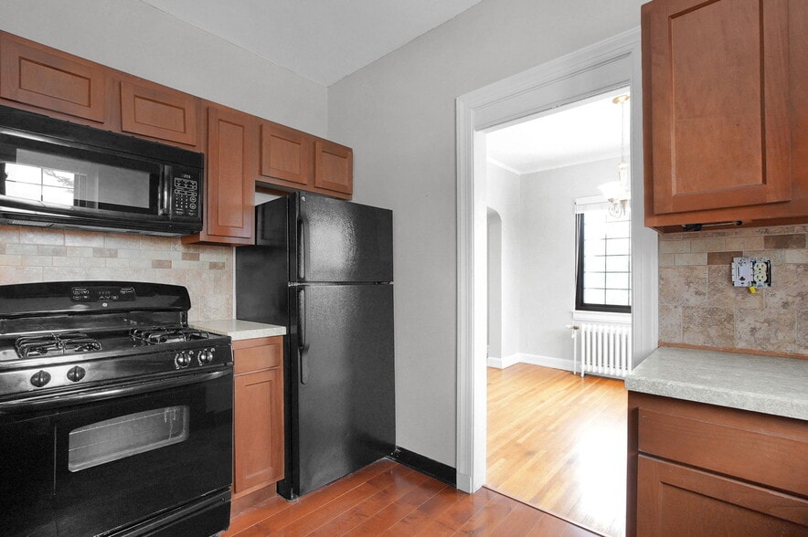 More Photos Of 2208 Arlington Ave, Columbus Apartments For Sale