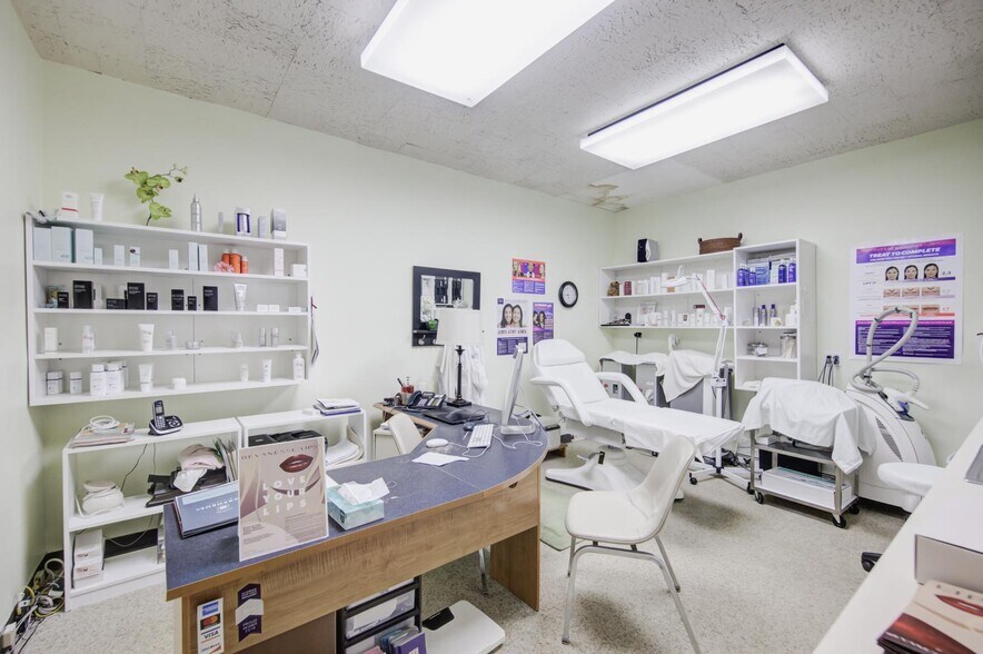 More Photos Of 39 E Chestnut Hill Ave, Philadelphia Medical For Sale