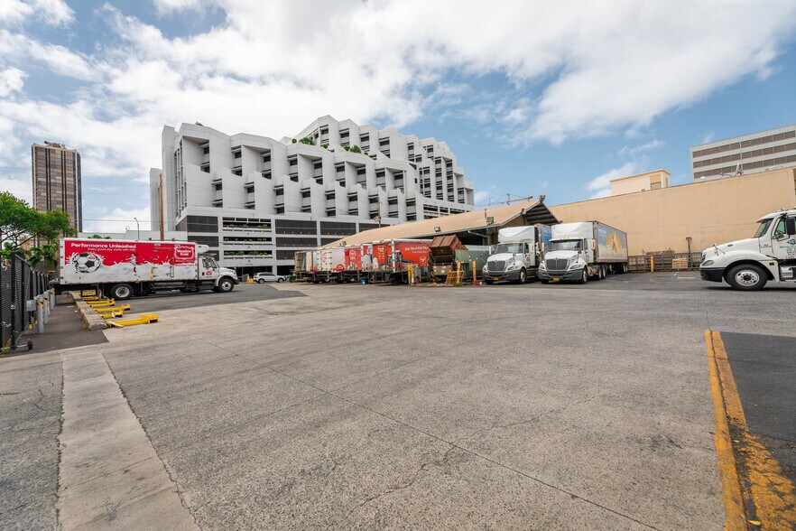Primary Photo Of 824 Sheridan St, Honolulu Warehouse For Lease
