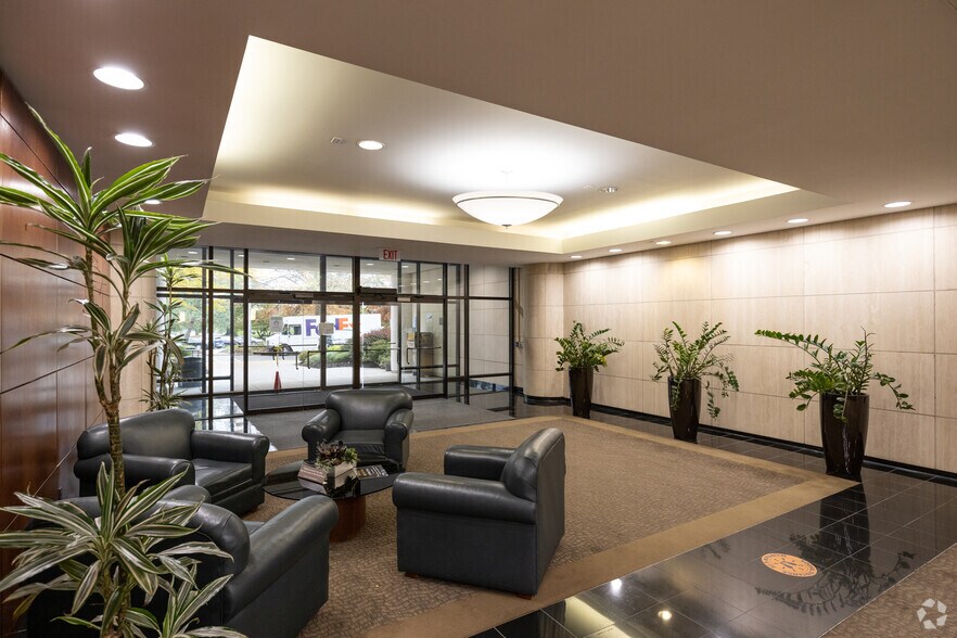 More Photos Of 105 Fieldcrest Ave, Edison Office For Lease