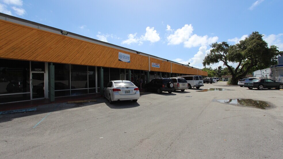More Photos Of 1620-1648 NE 148th St, Miami Unknown For Lease