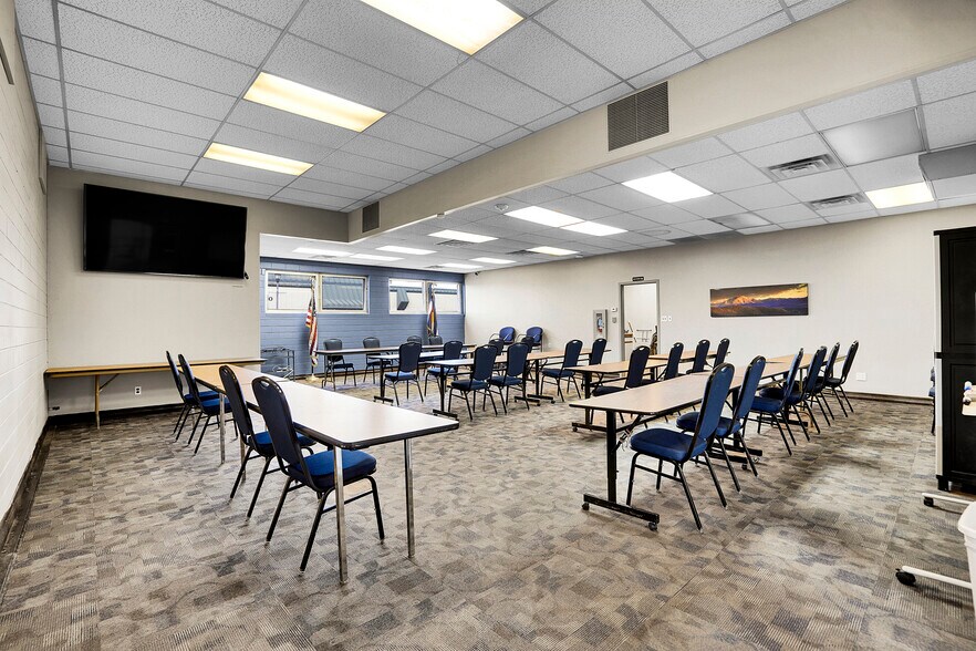 More Photos Of 330 Park Ave, Fort Lupton Office For Lease