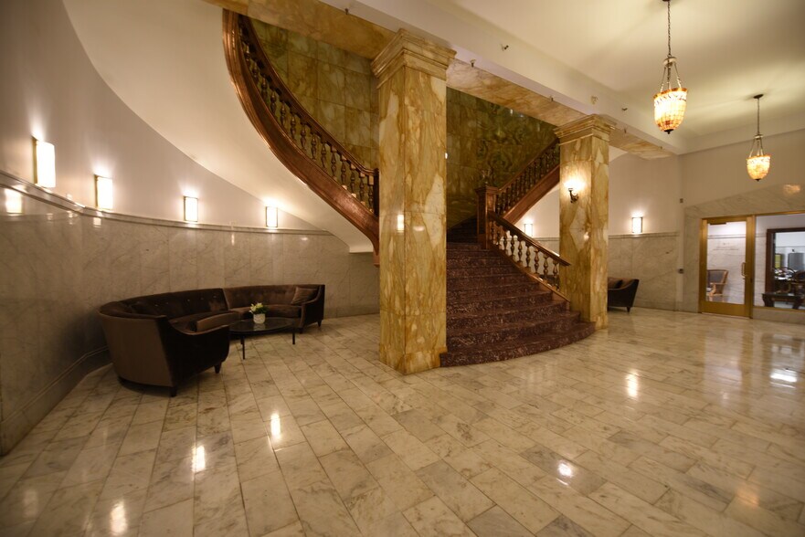 More Photos Of 730 17th St, Denver Office For Sale