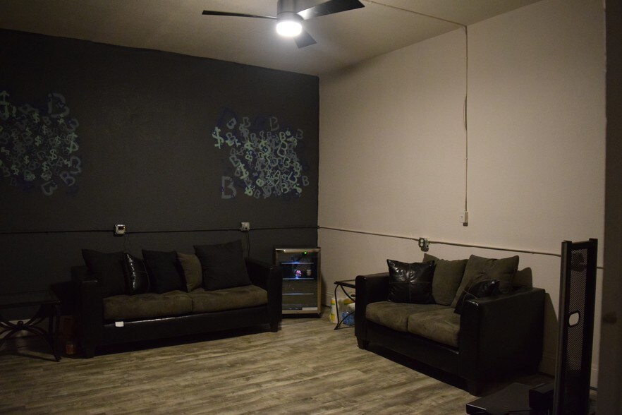 More Photos Of 5217 Broadway Ave, Cleveland Manufacturing For Sale