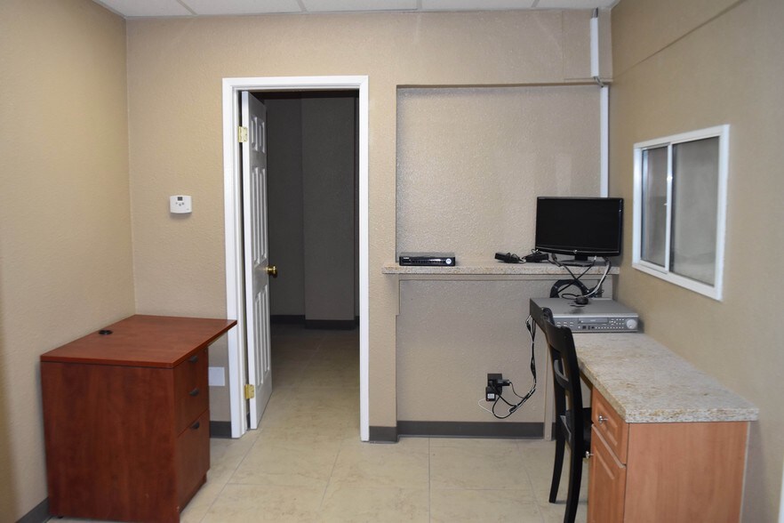 More Photos Of 630-650 S Garey Ave, Pomona Office For Lease